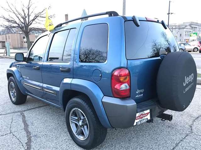 2004 Jeep Liberty 4dr Sport 4WD SUV